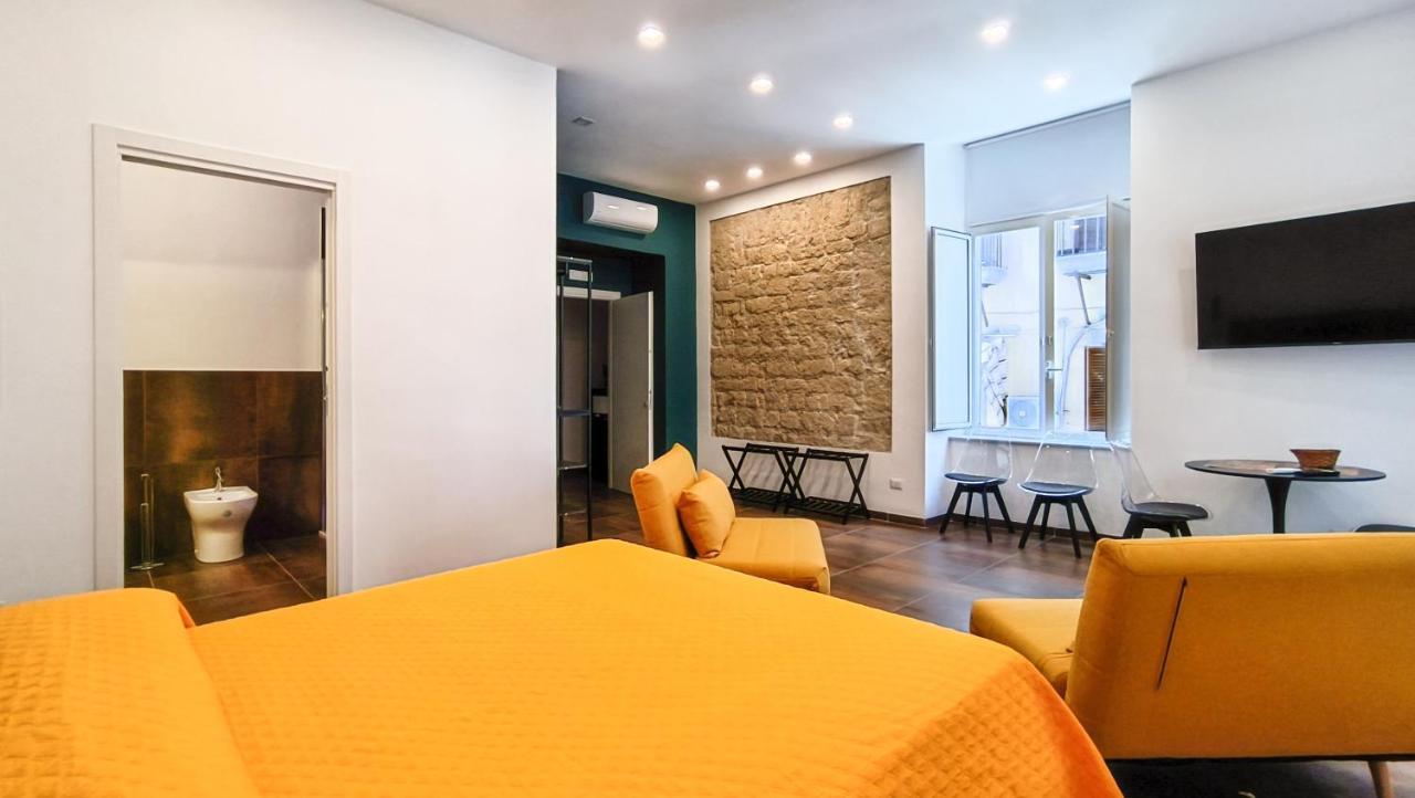 Casa Calu Castel Dell'Ovo Bed & Breakfast Naples Exterior photo